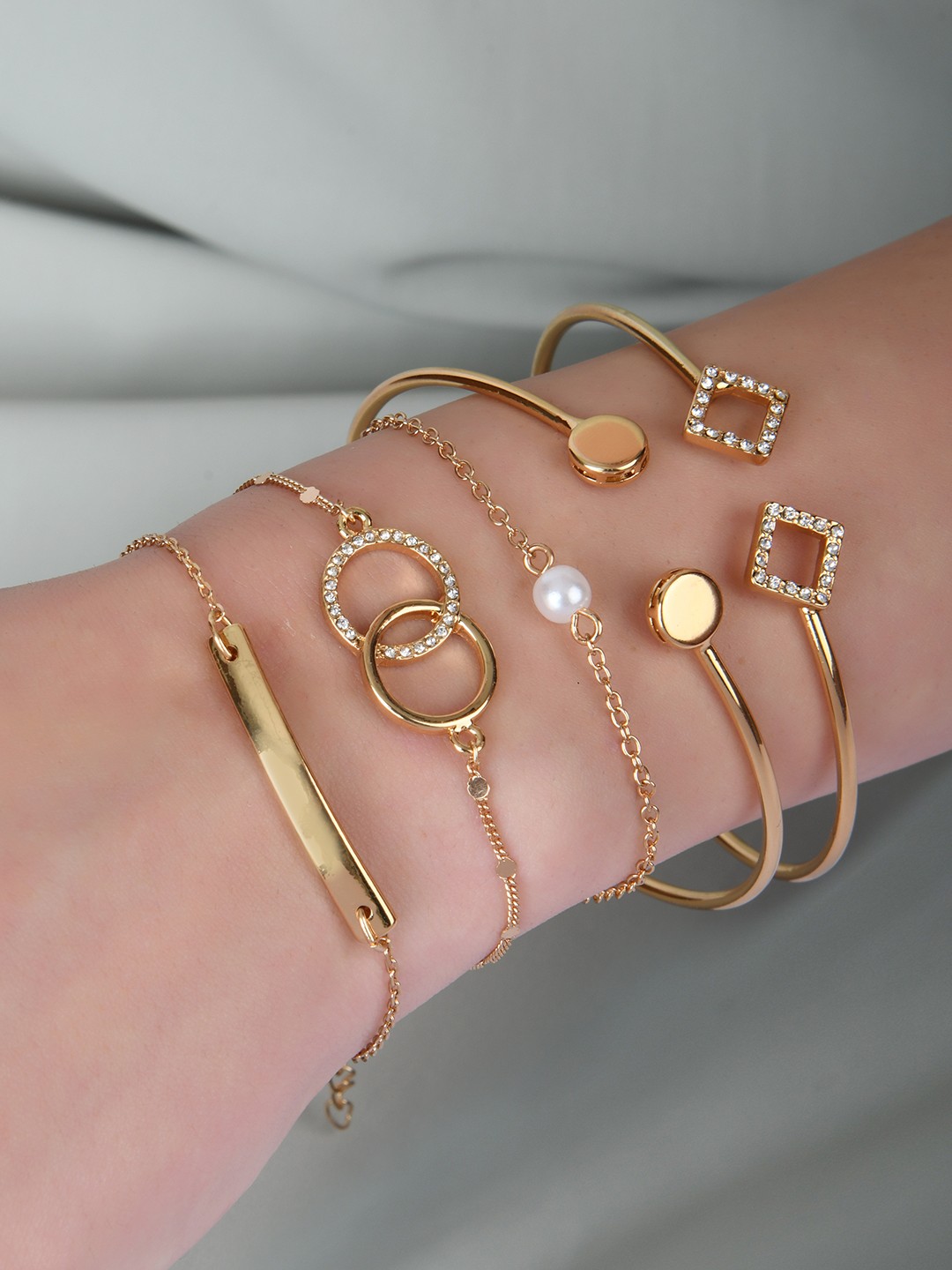 Shop Everyday 14k Gold Bracelets & Anklets | Mejuri